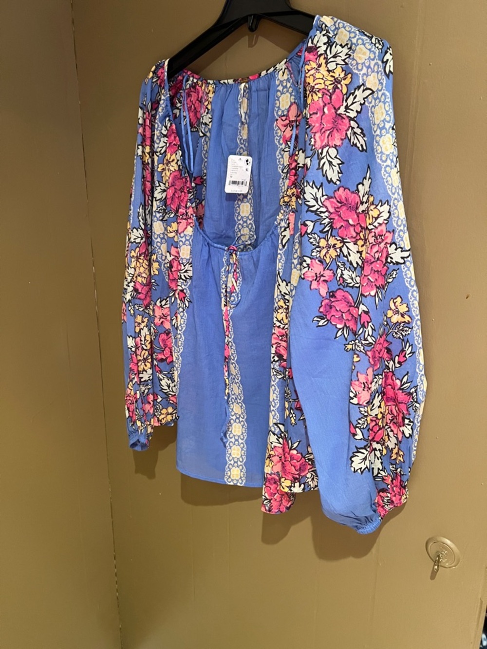 Free People Elena Floral Print Top in Sapphire Combo Sz M NEW